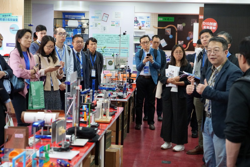 沪港智汇交融，共课STEAM教育新篇章——教学设备研发的协同与创新